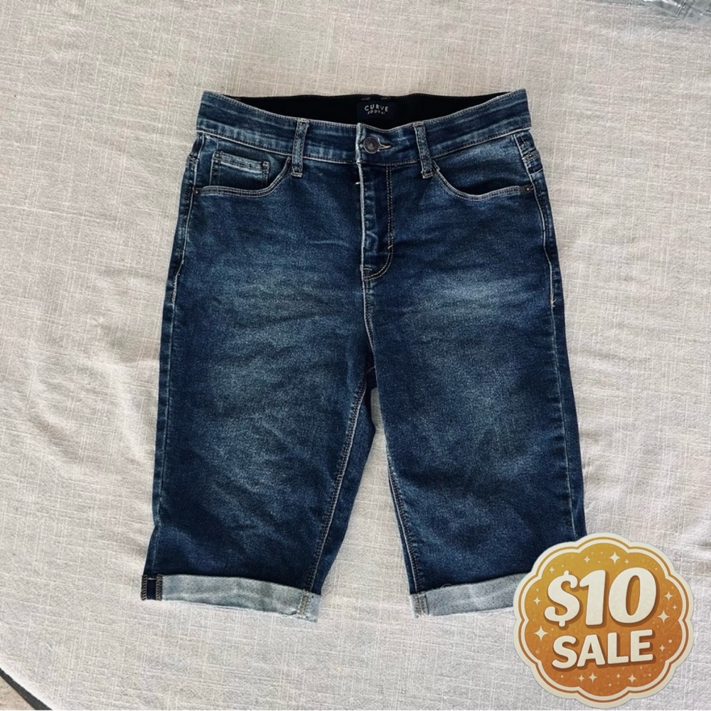 Curve Appeal Cuffed Denim Bermuda Shorts Size 4/27 | 10” Inseam Stretch Jean